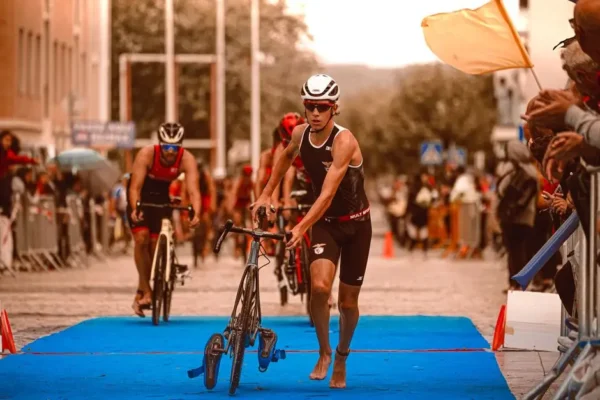 Dzielnicowy z Kamienia Pomorskiego ukończył Triathlon Golczewo