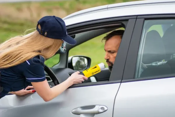 Policja z Kamienia Pomorskiego prowadzi akcję „Trzeźwość” na drogach powiatu