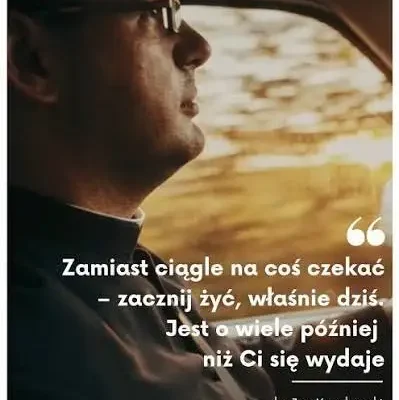Uczniowie klas 7 i 8 obejrzeli film o księdzu Janie Kaczkowskim